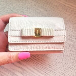 Salvatorre Ferragamo Vara Mini Wallet